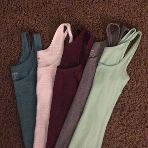 Set of tank tops